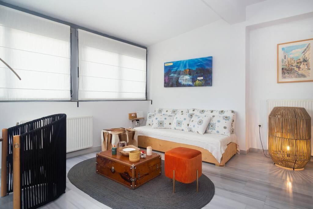 The Parthenon View In The Historical Center! Apartment