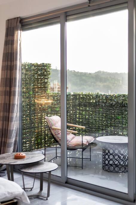 The Parthenon View In The Historical Center! Apartment