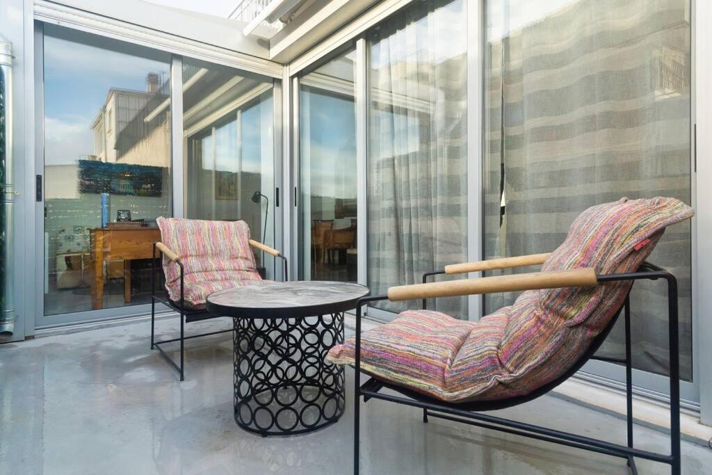 The Parthenon View In The Historical Center! Apartment