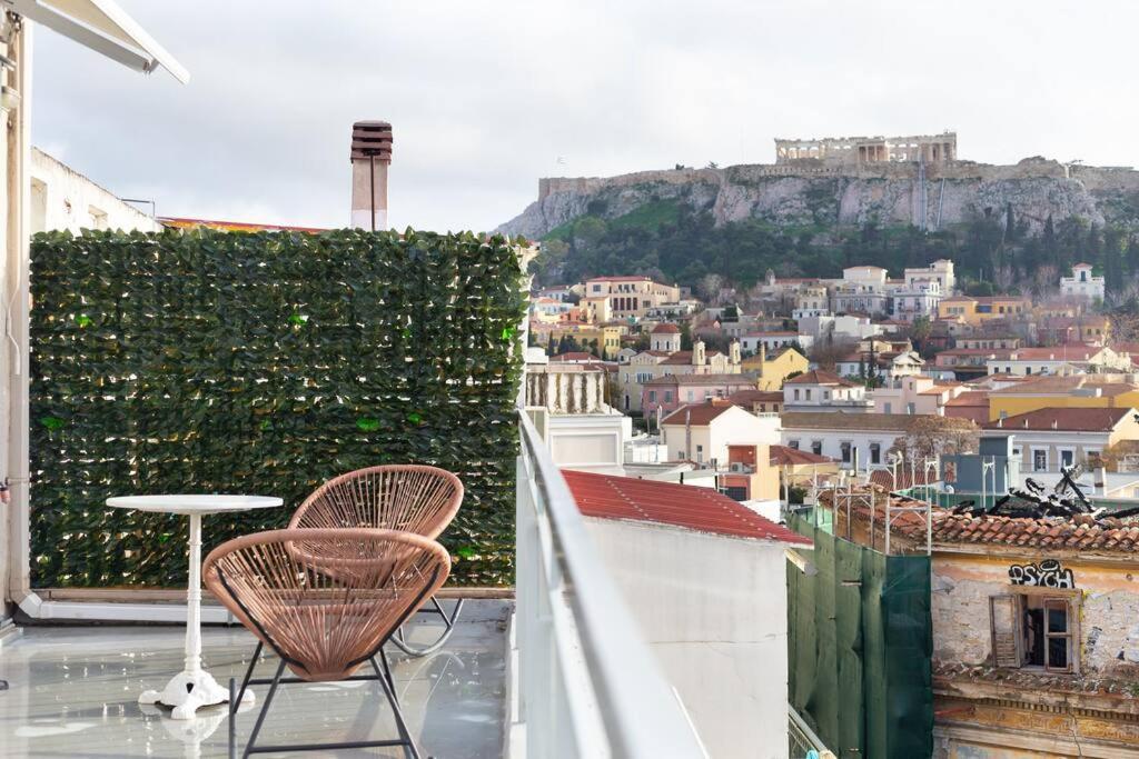 The Parthenon View In The Historical Center! Apartment